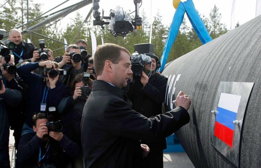 Dmitriy_Medvedev_Nord_Stream_9_April_2010.jpeg