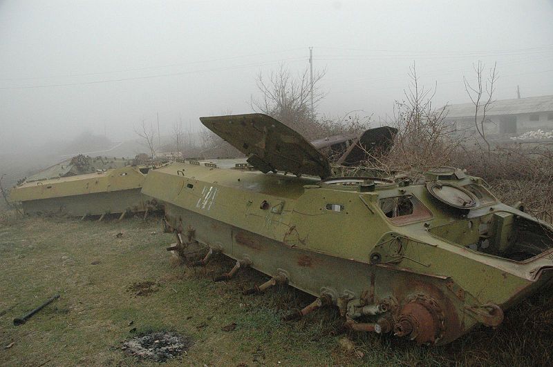 800px-Azeri_tanks_in_Nagorno-Karabakh.jpg