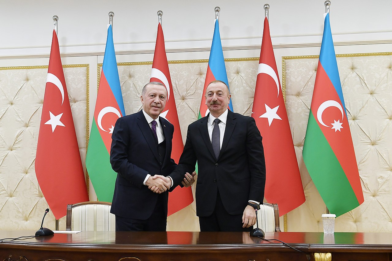 Azerbaijan hosts joint drills with Turkey near Armenia –