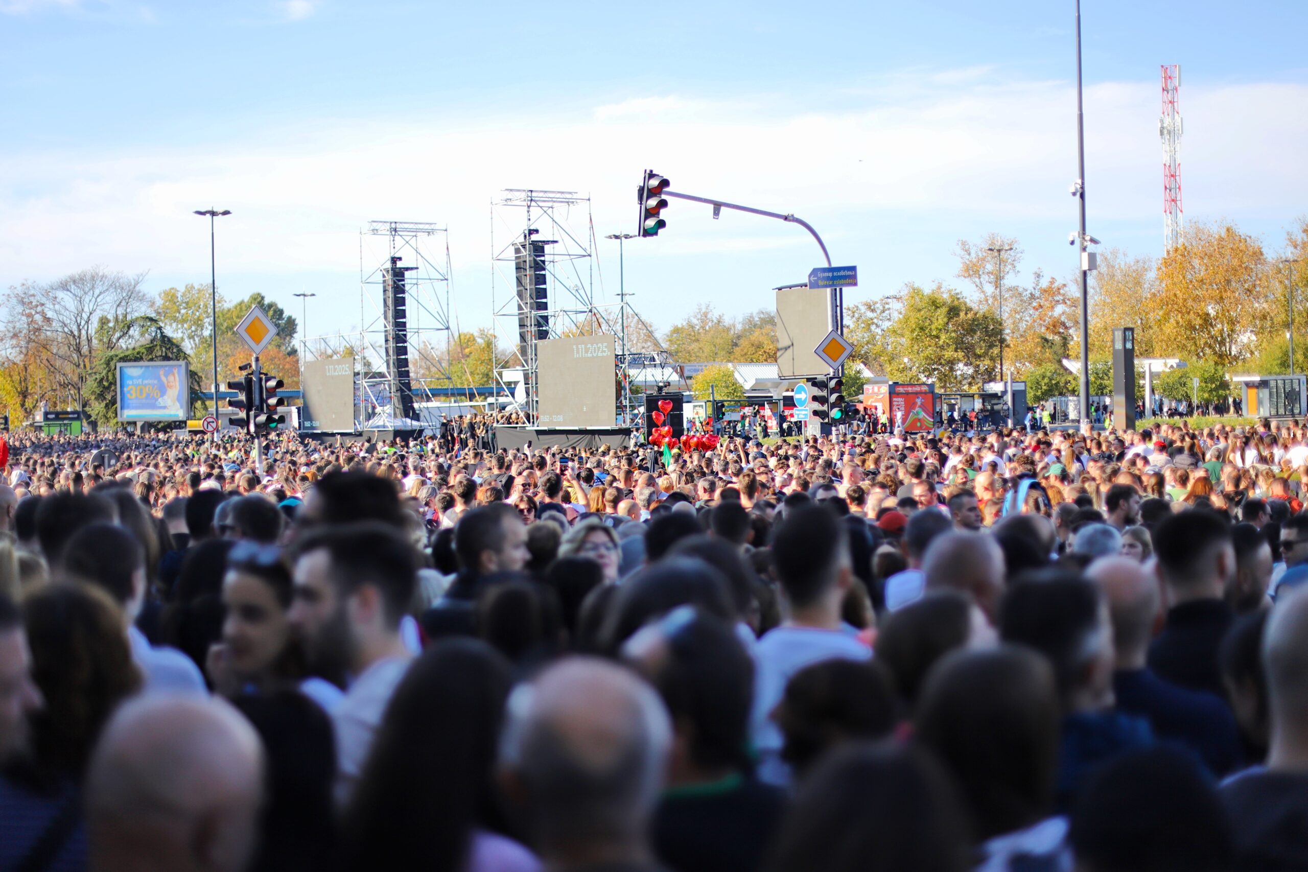 Serbia: “The government’s “expecting violence” rhetoric is a clear warning sign… that they’re preparing to create it.”