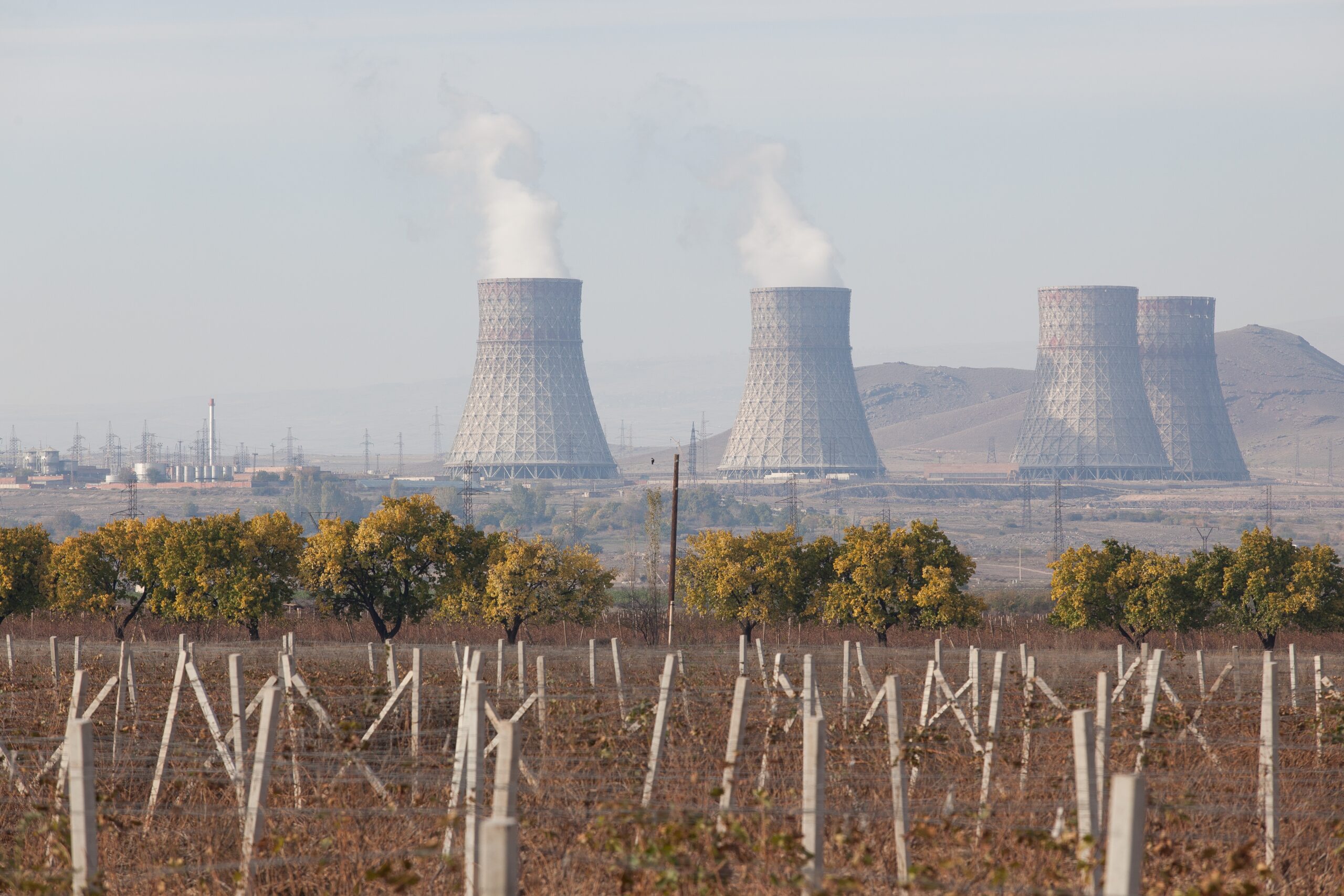 The future of nuclear energy in Armenia: debate, risks and strategic choices around the Metsamor Nuclear Power Plant